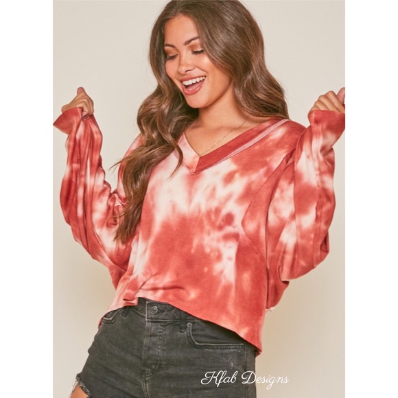 ❤️ LAST 1! V Neck Super Soft Tie Dye Batwing Top! - Picture 5 of 10